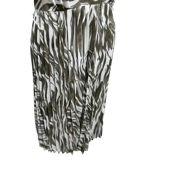 Nine West Pleated Midi Dress Size Large Greenish Brown Cream Zebra Print - Picture 4 of 7